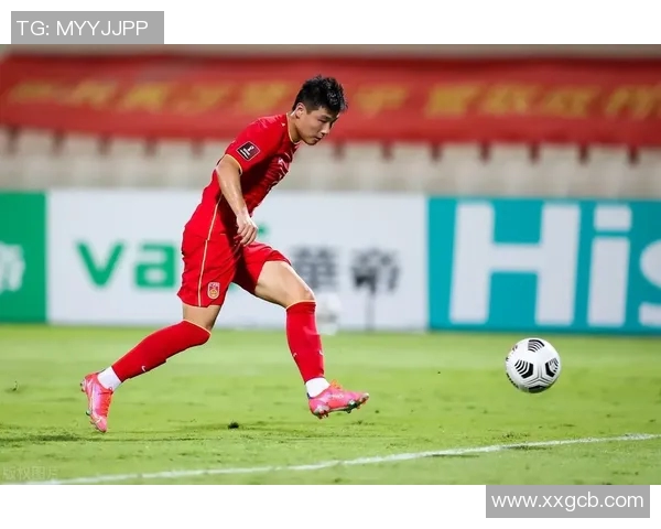 武磊暖心举动引全网热议登顶热搜第一感动无数球迷