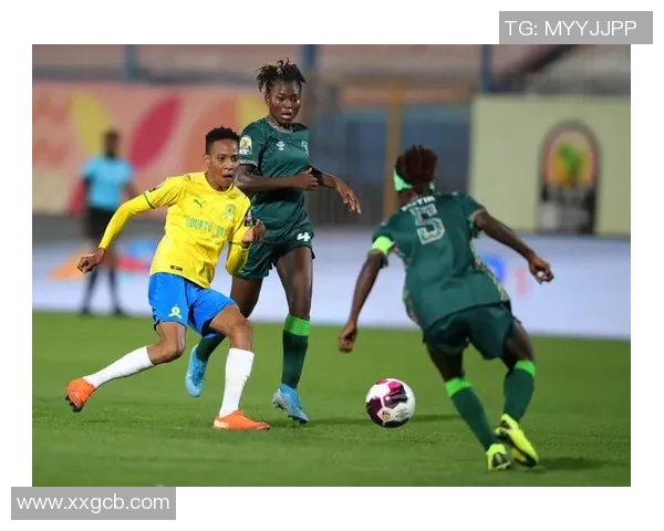 镜头下的细节：VAR助攻揭示赛场小动作引发广泛讨论