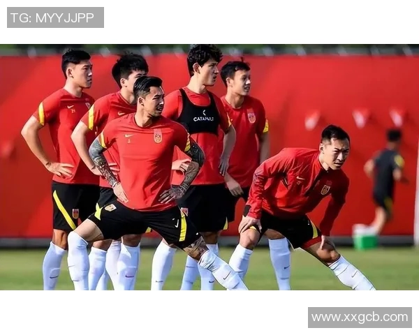 国足热身赛对阵乌兹别克斯坦 主帅：以战代练全力备战世预赛