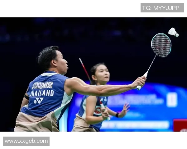 羽毛球混双比赛战术配合及技术分析