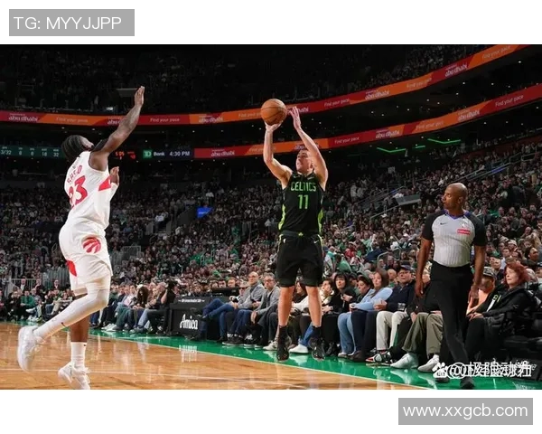 猛龙赛场爆发小插曲,裁判如何处理? 猛龙赛场爆发小插曲,裁判如何处理?