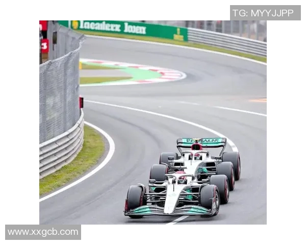 F1赛季技术革新推动赛车性能提升的关键因素与速度突破分析